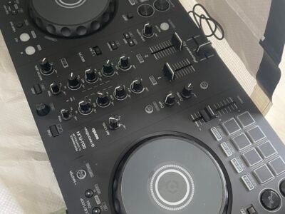 Contrôleur DJ compact