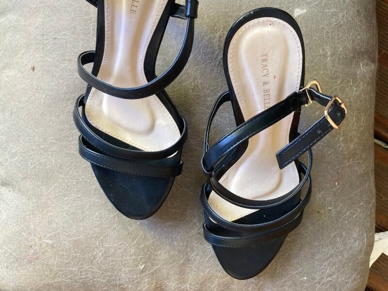 Sandales à hauts talons