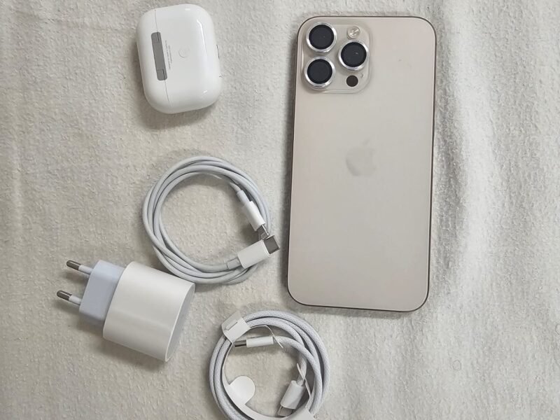 iPhone 16 Pro Max 1 To - Titanium Sable