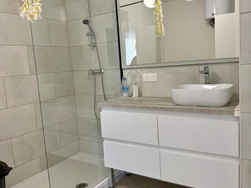 Location meublé à la semaine appartement F3 à Mamoudzou - Convalescence