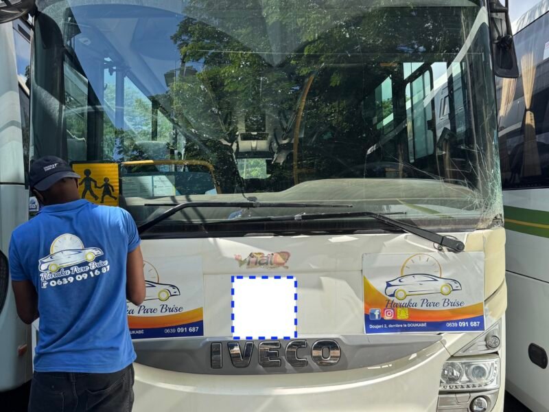 VITRE - VITRAGE - PROTECTION - LAVAGE - VOITURE - BUS - CAMION - ENGIN